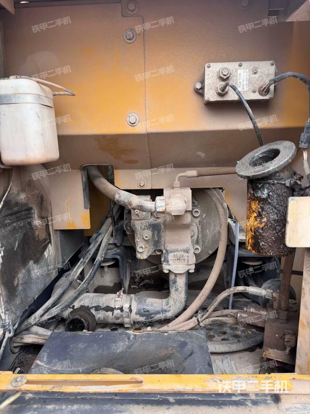 液压泵室(大件舱室) 液压泵室(大件舱室)