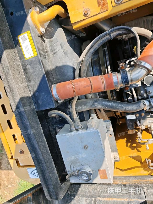 增压器特写(上车部件) 增压器特写(上车部件)