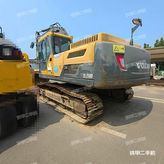 沃爾沃EC250D挖掘機(jī)實(shí)拍圖片