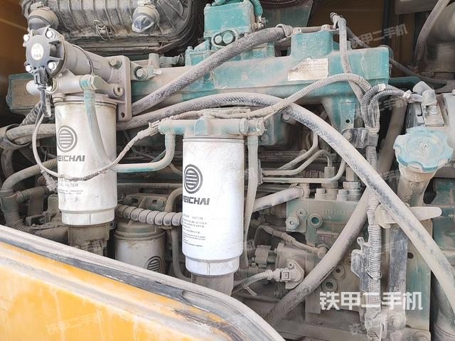 发动机左侧（整机外观及大件）