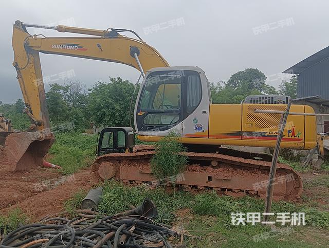 单侧履带整体（整机外观）