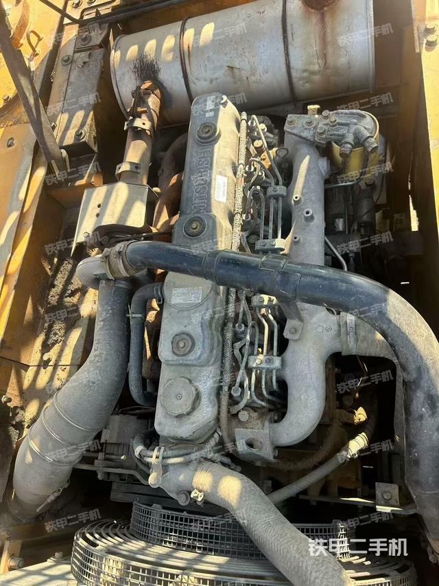 发动机整体俯视(整机外观) 发动机整体俯视(整机外观)