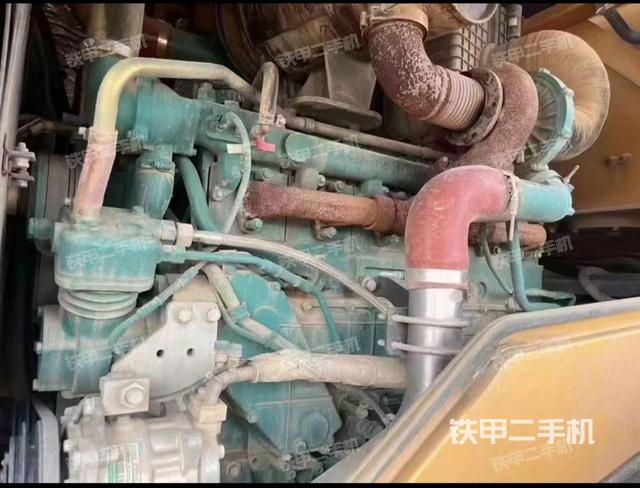 發(fā)動(dòng)機(jī)右側(cè)(整機(jī)外觀及大件) 發(fā)動(dòng)機(jī)右側(cè)(整機(jī)外觀及大件)