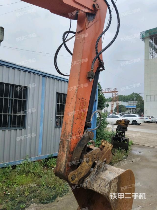 小臂整体左后（工作和回转装置）