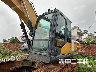 徐工XE200DA挖掘機實拍圖片