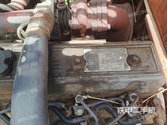 发动机整体俯视(整机外观) 发动机整体俯视(整机外观)