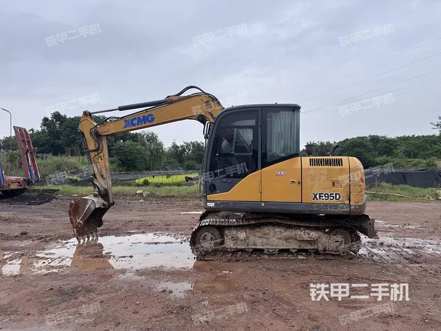 徐工XE75D挖掘機(jī)