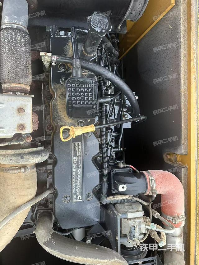 发动机整体俯视(整机外观) 发动机整体俯视(整机外观)