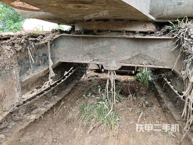 右驱动轮(行走机构) 右驱动轮(行走机构)