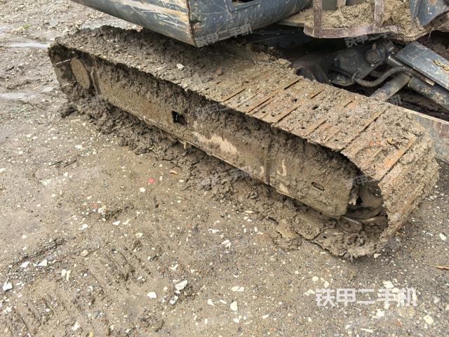 右侧履带整体 (行走机构) 右侧履带整体 (行走机构)
