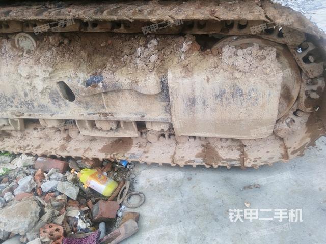 右导向轮(行走机构) 右导向轮(行走机构)