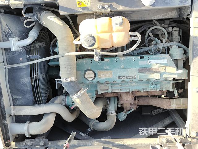 发动机整体俯视(整机外观) 发动机整体俯视(整机外观)