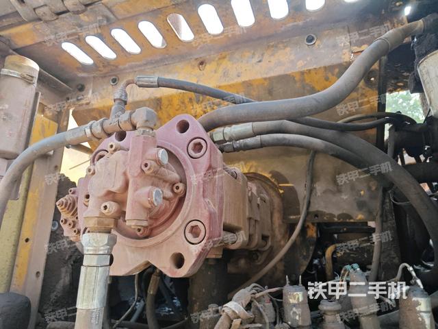 液压泵斜45 左(大件舱室) 液压泵斜45 左(大件舱室)