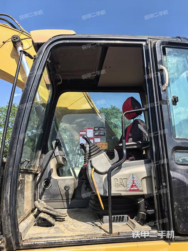 驾驶室整体（整机外观）