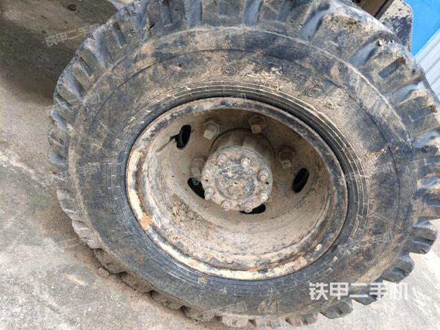 左驱动轮（行走机构）