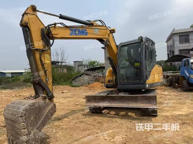 徐工XE75D挖掘機(jī)