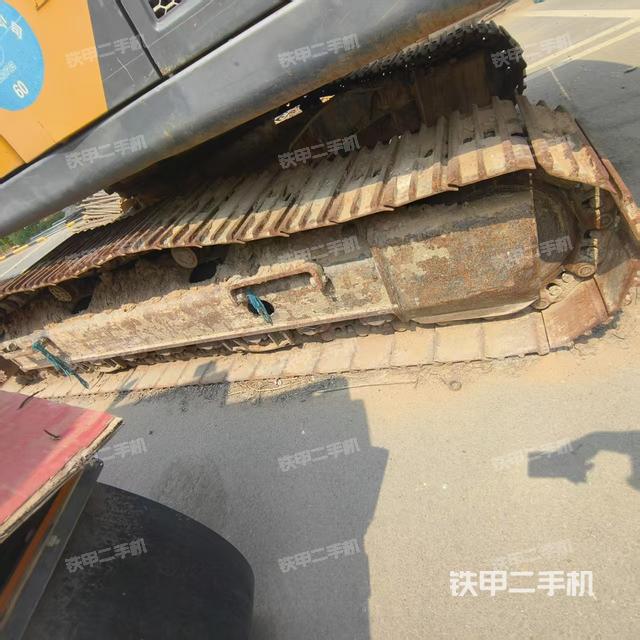 单侧履带整体（整机外观）