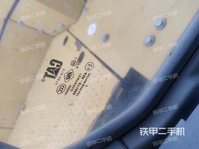 后窗玻璃角标(驾驶室部分) 后窗玻璃角标(驾驶室部分)