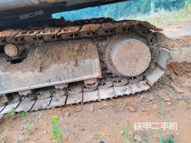 右驅動輪（行走機構）