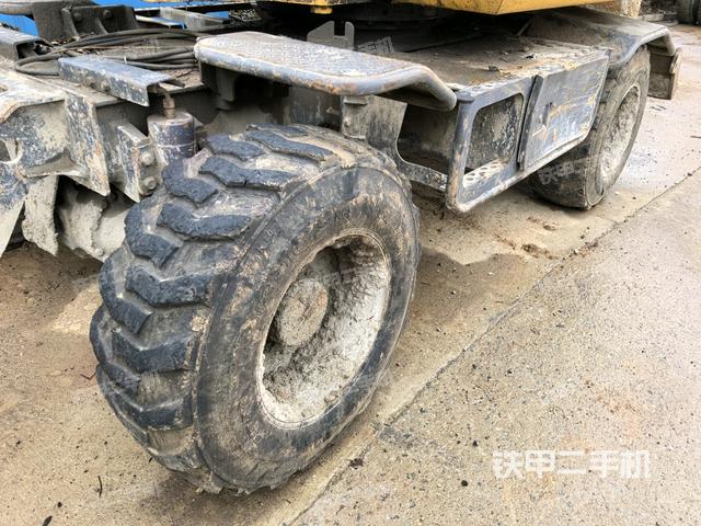 左侧履带整体 (行走机构) 左侧履带整体 (行走机构)