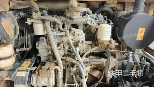 发动机室(上车部件) 发动机室(上车部件)