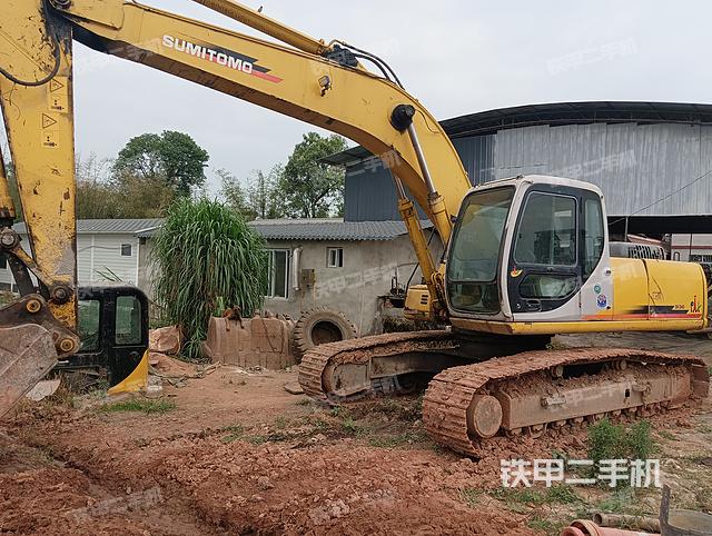 驾驶室整体（整机外观）