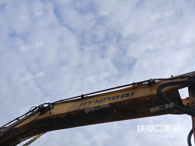 大臂整体 右侧(工作和回转装置) 大臂整体 右侧(工作和回转装置)