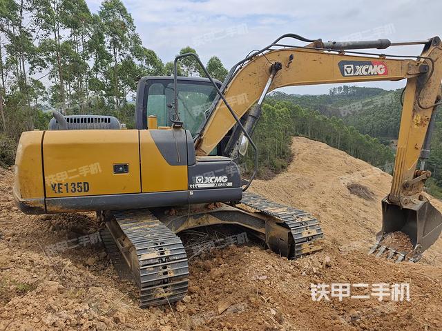 整機(jī)右后45°(整機(jī)外觀) 整機(jī)右后45°(整機(jī)外觀)