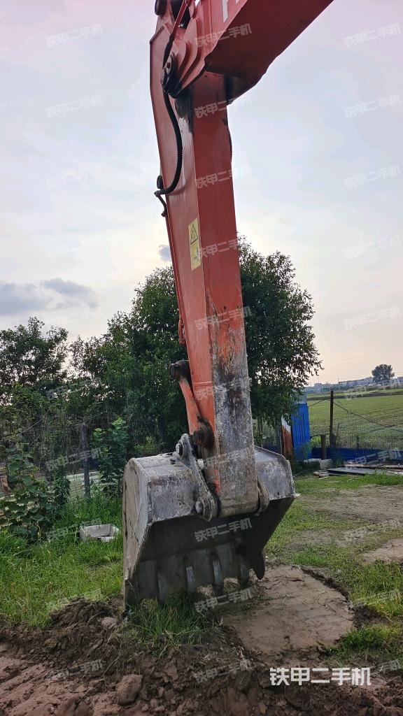 小臂整体左后（工作和回转装置）