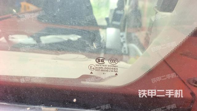 后窗玻璃角标（驾驶室部分）