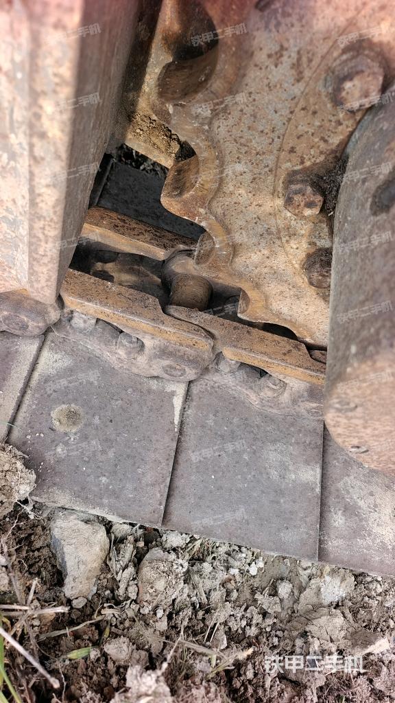 左驱动轮(行走机构) 左驱动轮(行走机构)