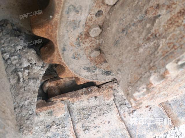 右側(cè)行走馬達蓋板（行走機構(gòu)）