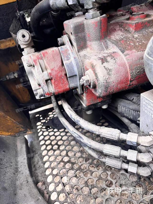 液压泵室(大件舱室) 液压泵室(大件舱室)