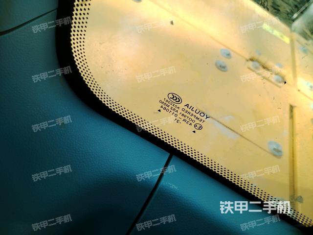 后窗玻璃角標(biāo)(駕駛室部分) 后窗玻璃角標(biāo)(駕駛室部分)