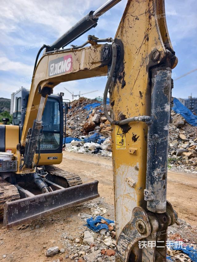 小臂整體右前（工作和回轉(zhuǎn)裝置）