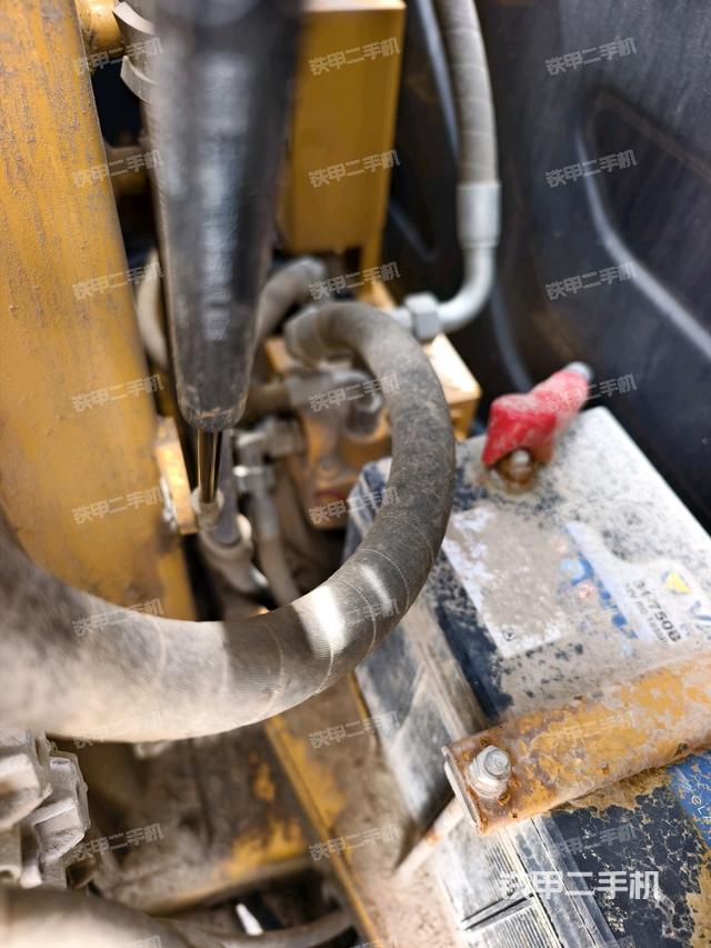 回轉(zhuǎn)馬達(dá)（上車部件）