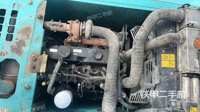 发动机整体俯视(整机外观) 发动机整体俯视(整机外观)