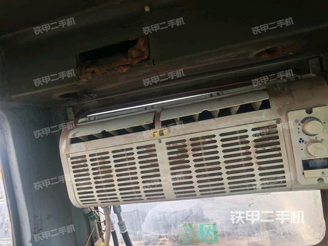 驾驶室左后45度(驾驶室部分) 驾驶室左后45度(驾驶室部分)