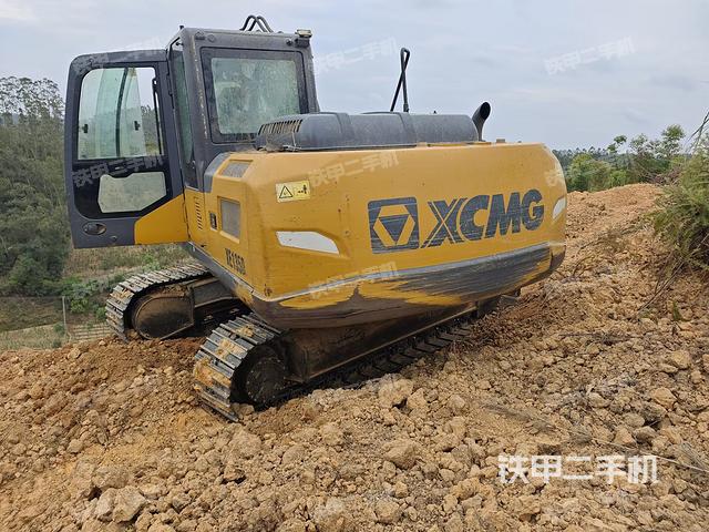 駕駛室整體(整機(jī)外觀) 駕駛室整體(整機(jī)外觀)