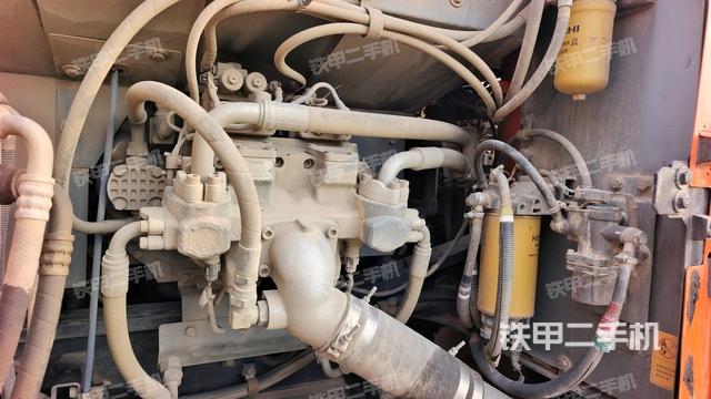 液压泵斜45 左（大件舱室）