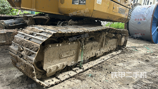 单侧履带整体（整机外观）