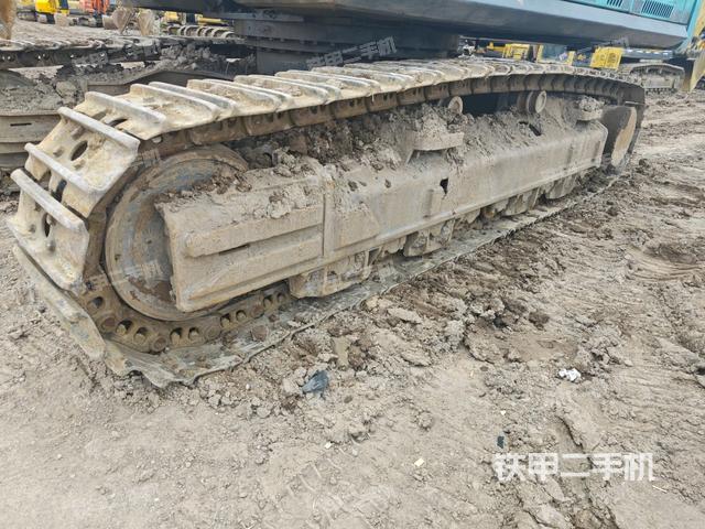 左侧履带整体 (行走机构) 左侧履带整体 (行走机构)