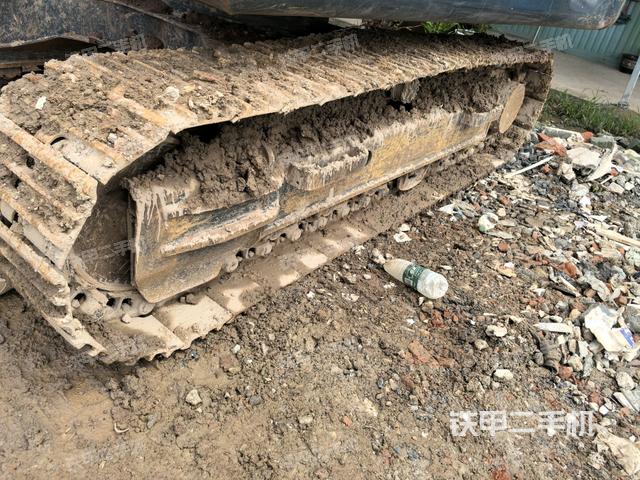 现代R115VSN挖掘机的设备实拍-第3张实拍照片
