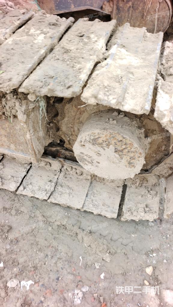 左侧行走马达盖板(行走机构) 左侧行走马达盖板(行走机构)