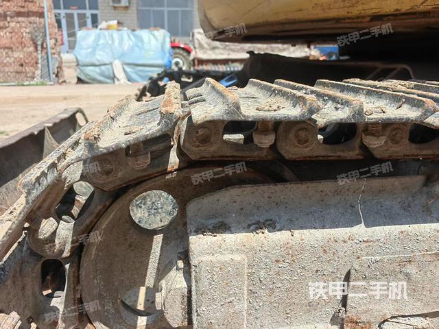 单侧履带整体（整机外观）