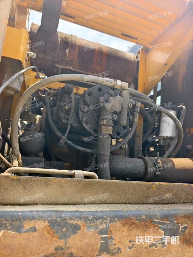 液压泵斜45 左(大件舱室) 液压泵斜45 左(大件舱室)