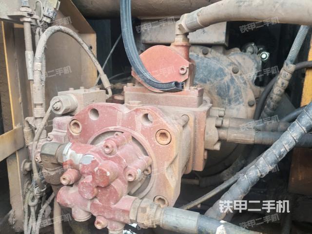 液压泵斜45 左(大件舱室) 液压泵斜45 左(大件舱室)