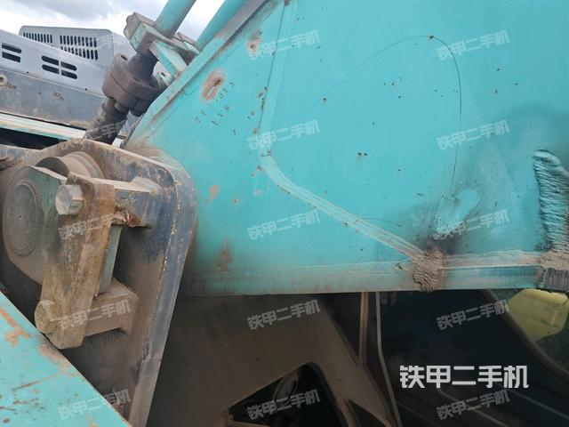 大臂根部 斜视(工作和回转装置) 大臂根部 斜视(工作和回转装置)