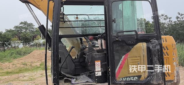 驾驶室整体（整机外观）