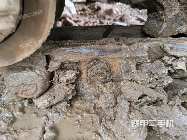 右侧行走马达盖板（行走机构）